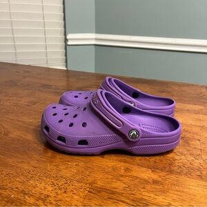 Purple Crocs size men’s 5 women’s 7